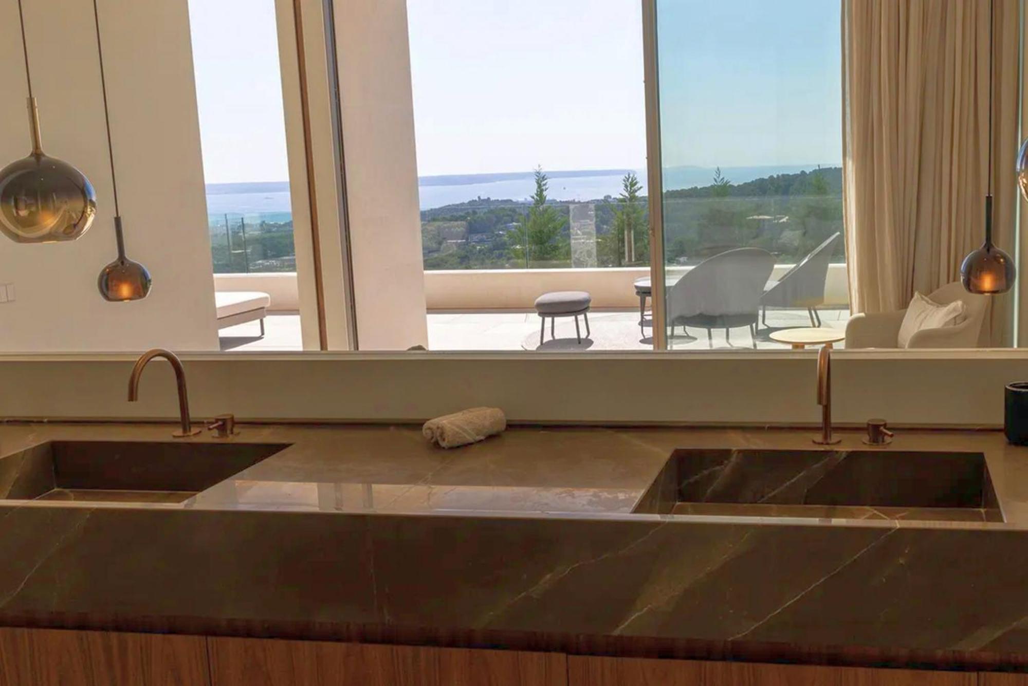 Breathtaking Triniatro With Amazing Views Villa *