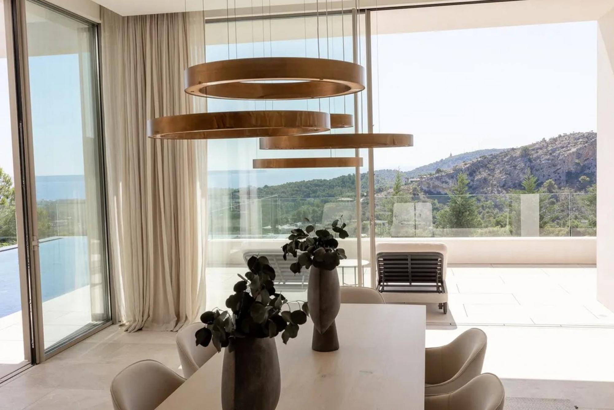 Breathtaking Triniatro With Amazing Views *