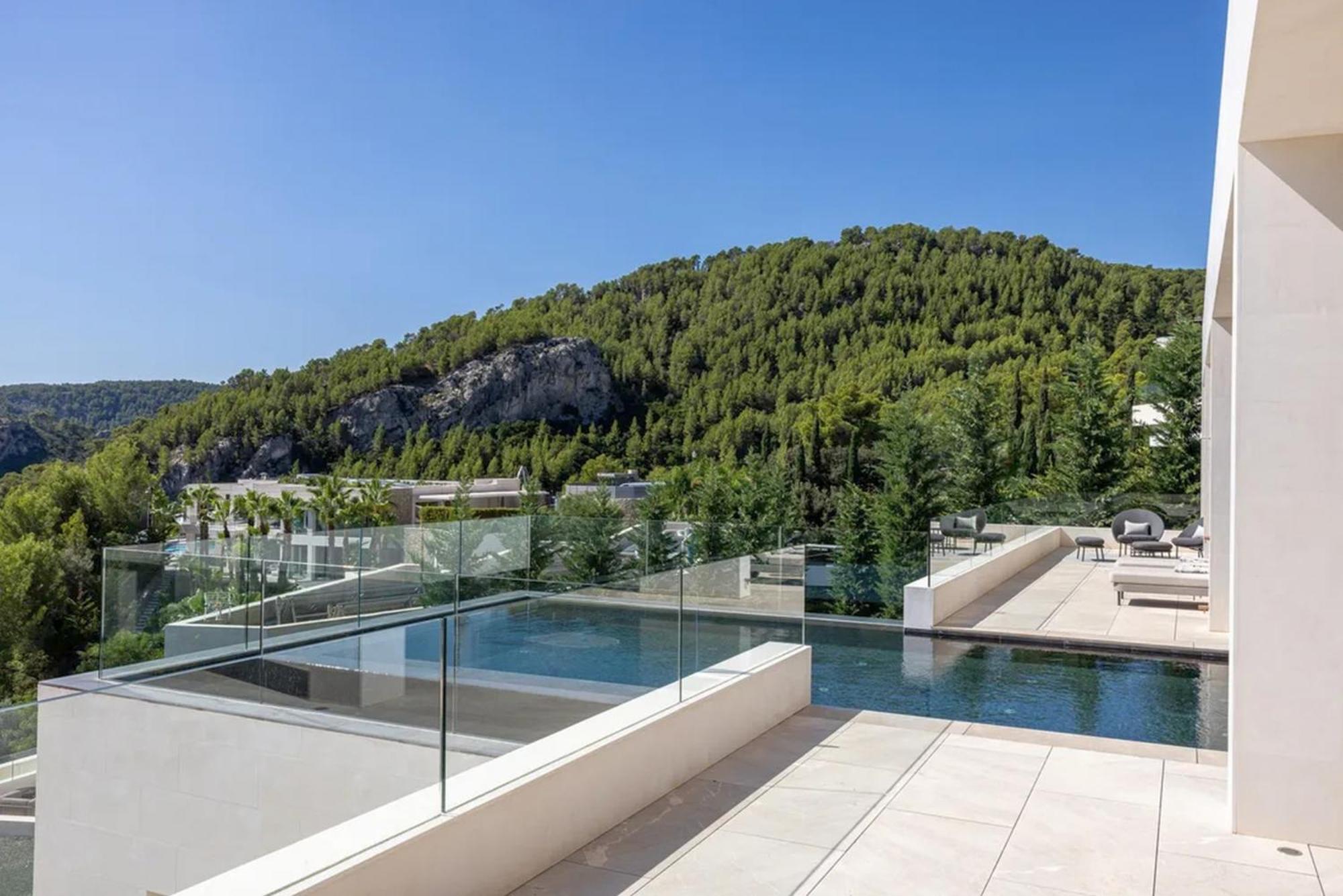 Breathtaking Triniatro With Amazing Views Villa *