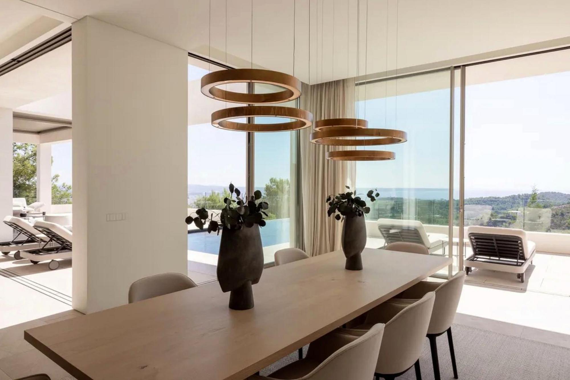 Breathtaking Triniatro With Amazing Views *